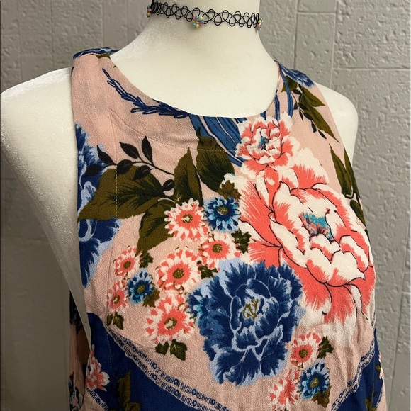 Free People top - Picture 1 of 7